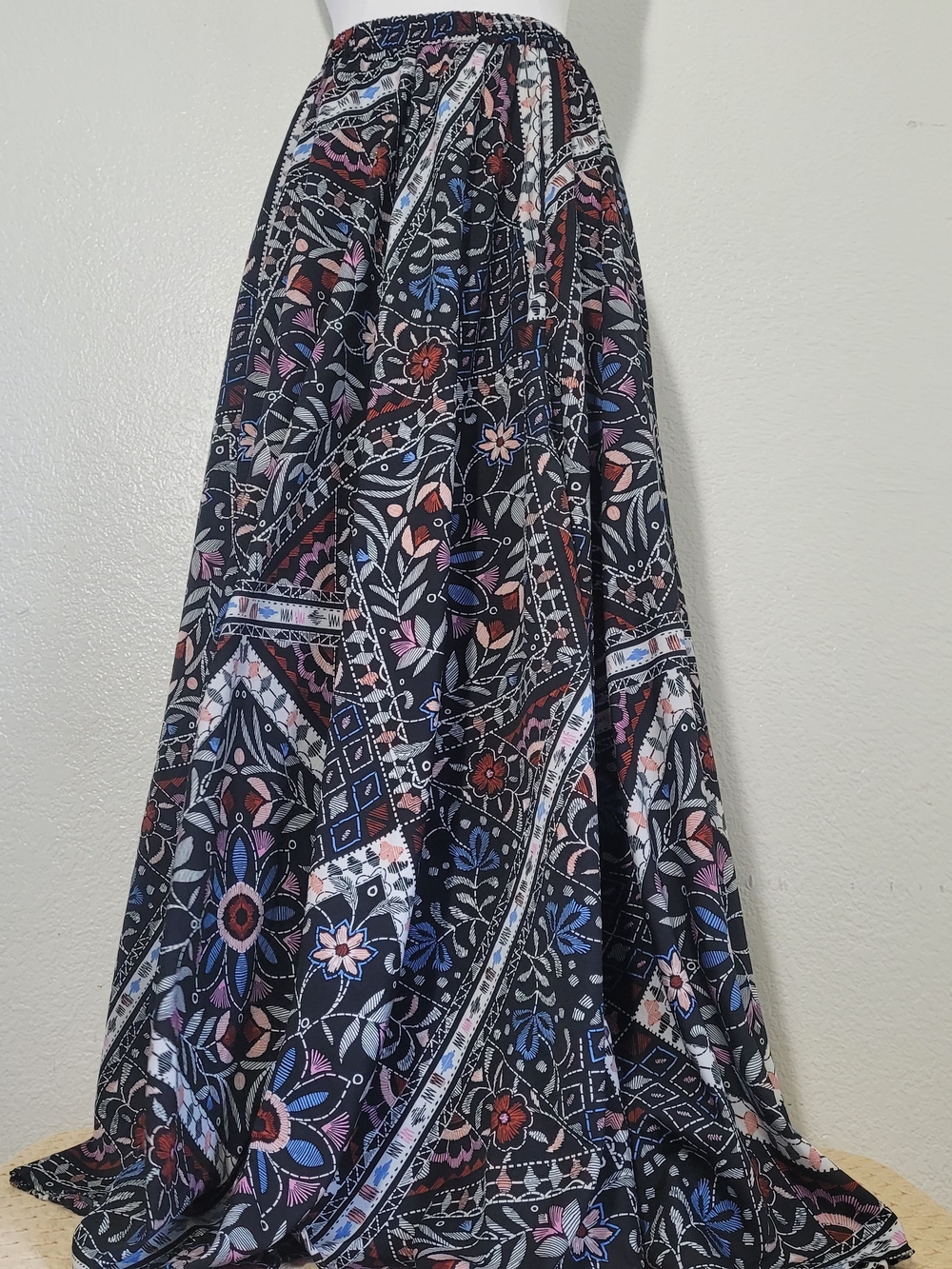 Vintage Magic Black Floral & Paisley Maxi Small Skirt